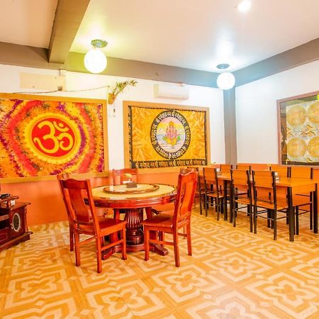 Silver Sky Hotel Pokhara Dış mekan fotoğraf