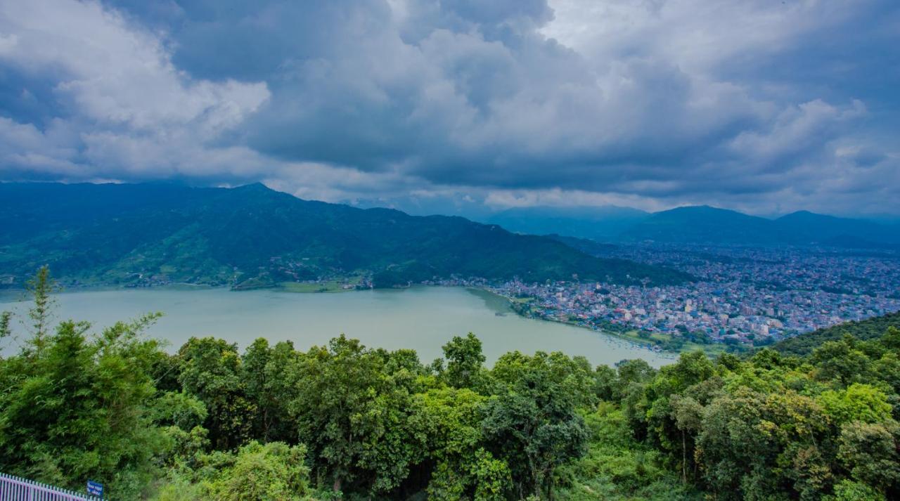 Silver Sky Hotel Pokhara Dış mekan fotoğraf