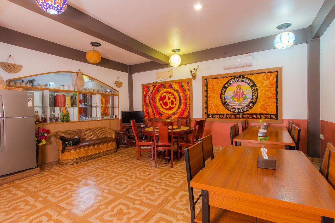 Silver Sky Hotel Pokhara Dış mekan fotoğraf