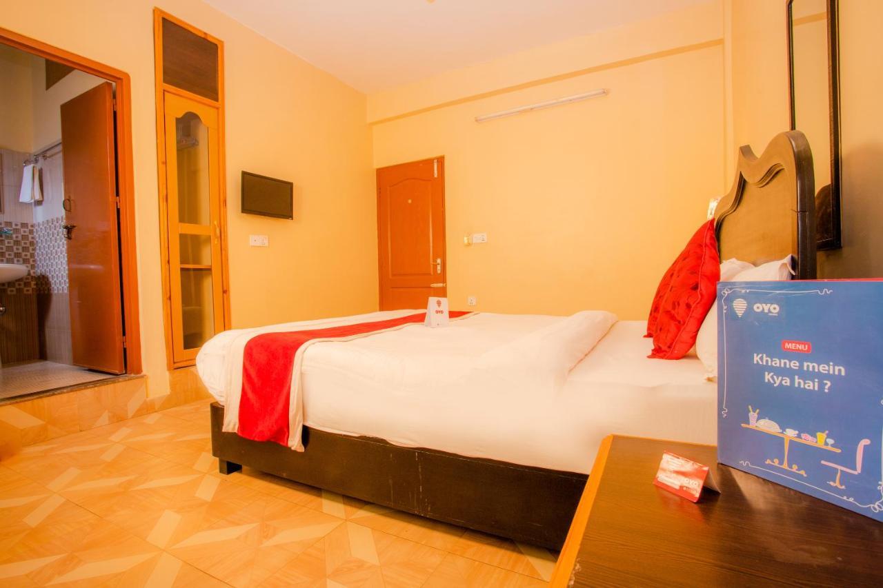 Silver Sky Hotel Pokhara Dış mekan fotoğraf