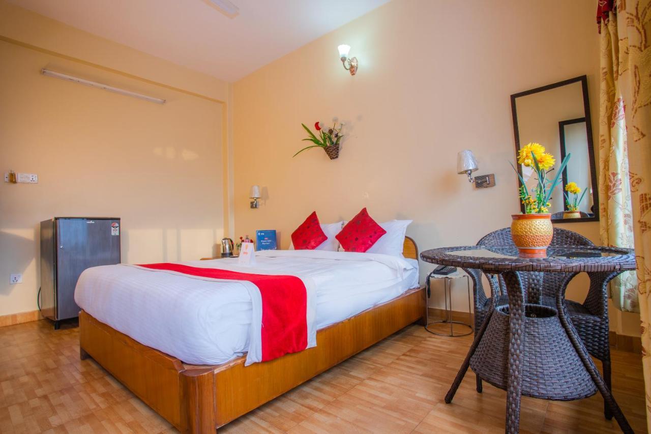Silver Sky Hotel Pokhara Dış mekan fotoğraf