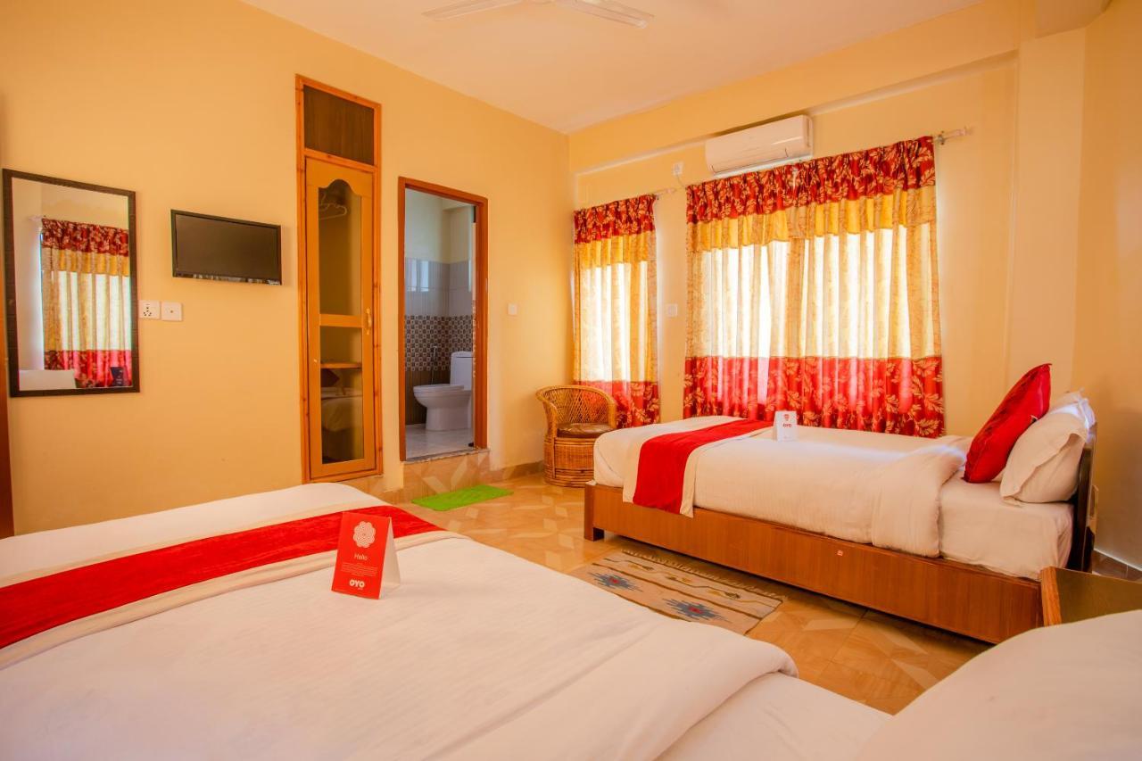Silver Sky Hotel Pokhara Dış mekan fotoğraf