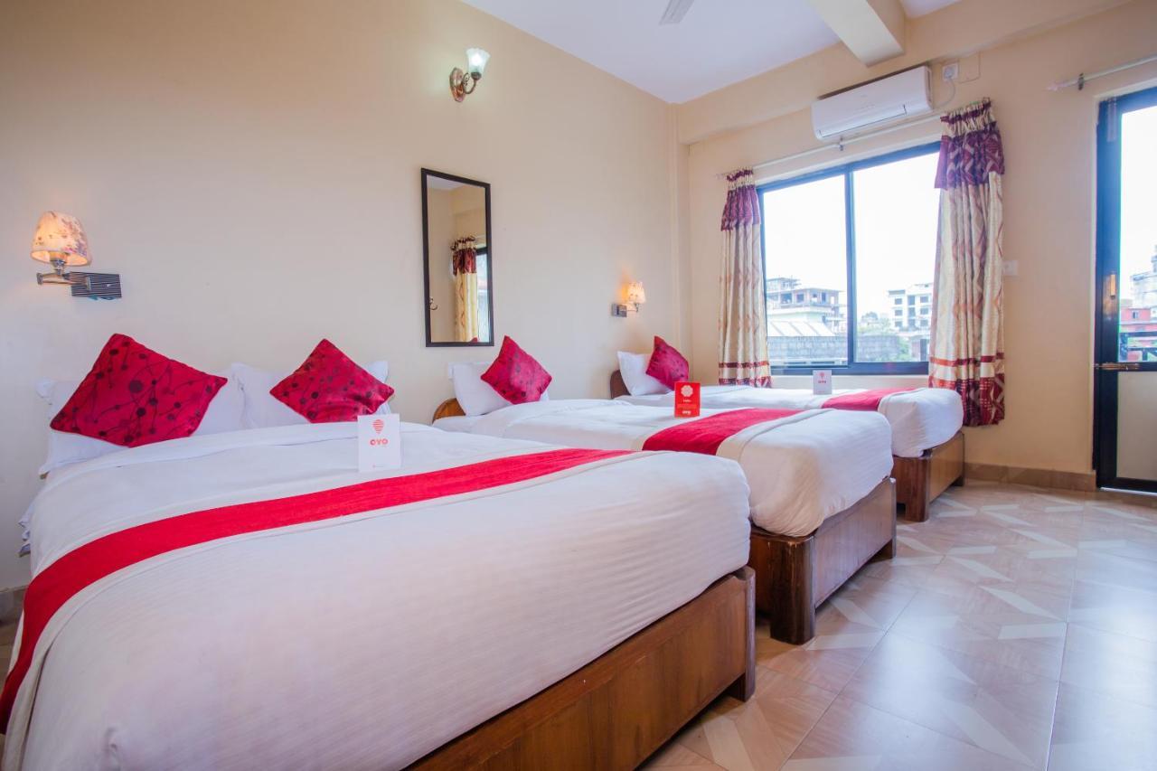 Silver Sky Hotel Pokhara Dış mekan fotoğraf